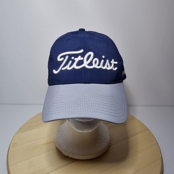 TITLEIST Adult Unisex Tour Performance Golf Cap Adjustable Hat-Navy/Silver shows - Picture 1 of 7